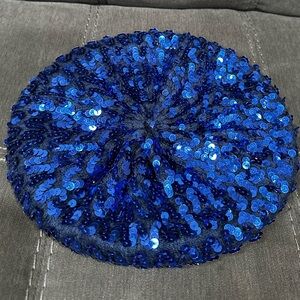 Fun sequence blue beret